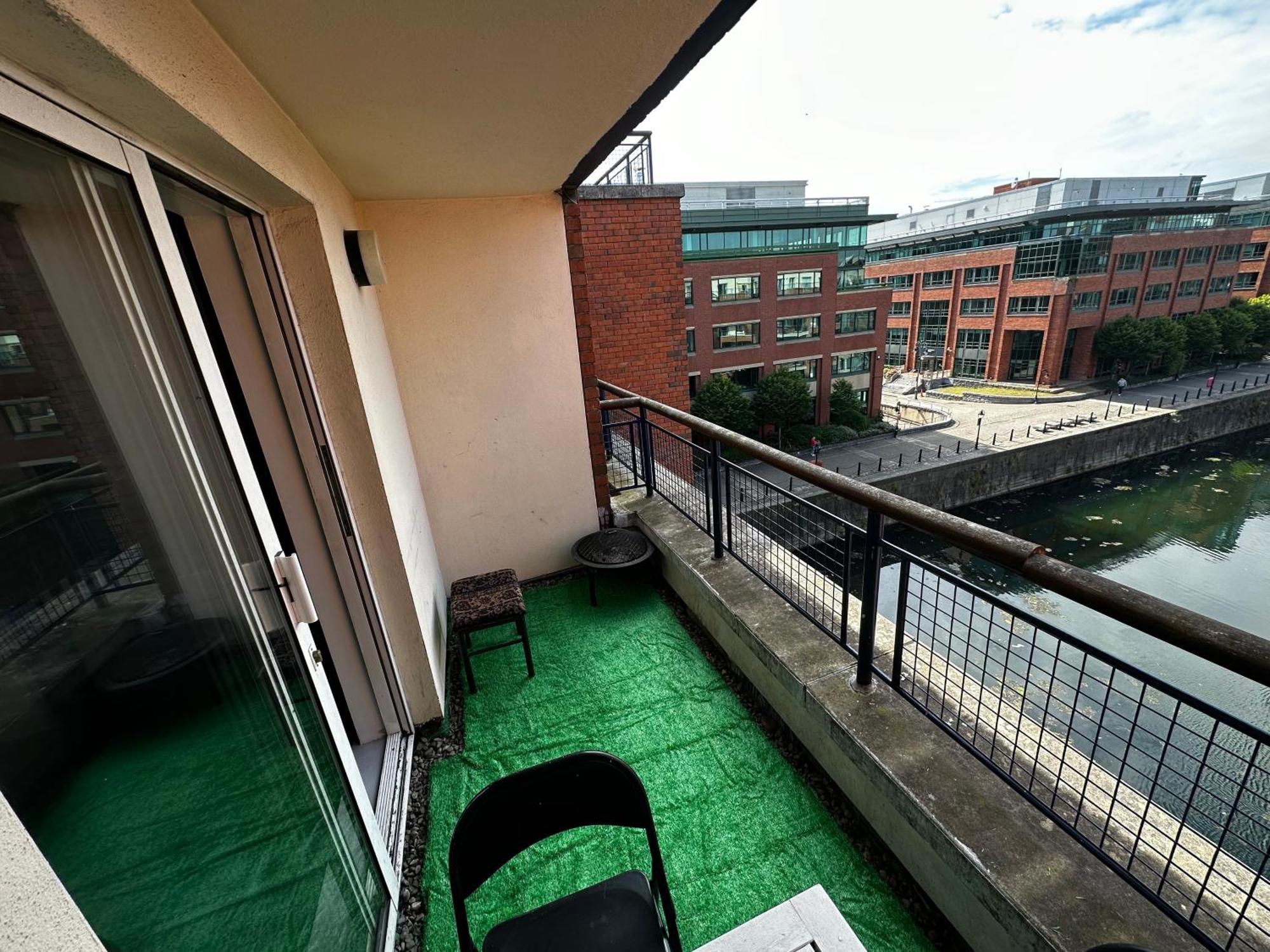 Customhouse Balcony View, Dublin 1 호텔 외부 사진